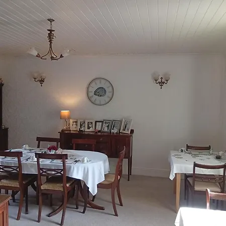 فندق مبيت وإفطار Grey Gables 3*