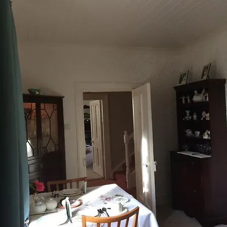 Bed & Breakfast Grey Gables 3*